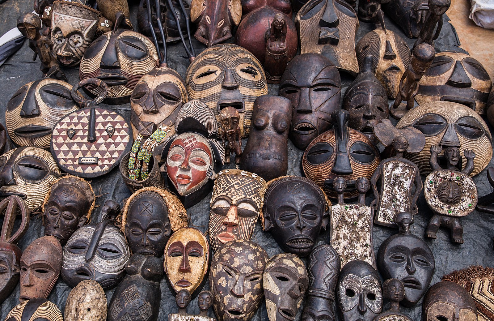 African mask
